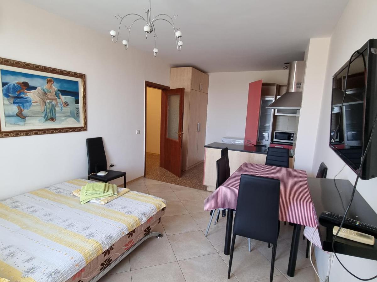 Fantasy Apartments Saint Constantine And Helena Resort Saints Constantine and Helena Exteriér fotografie